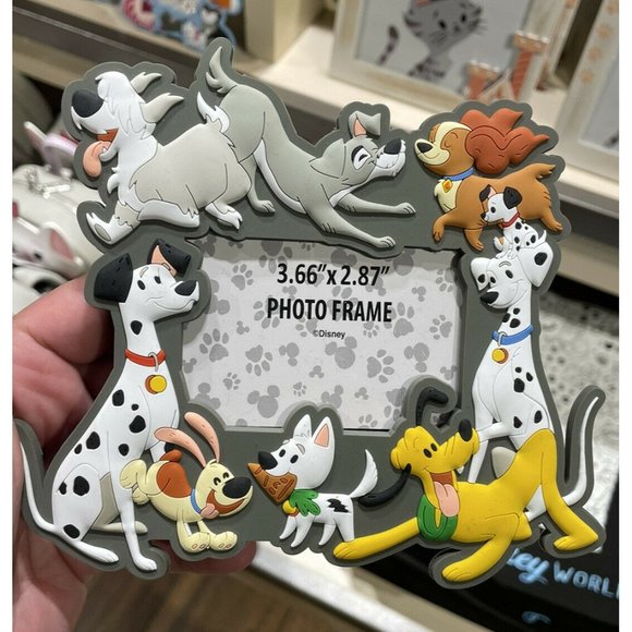 Disney Parks Disney Dogs Photo Frame Magnet NEW - Picture 1 of 1